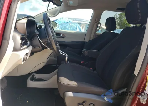 2021 Chrysler Voyager Lx z USA, uszkodzony, nr VIN 2C4RC1CGXMR534762